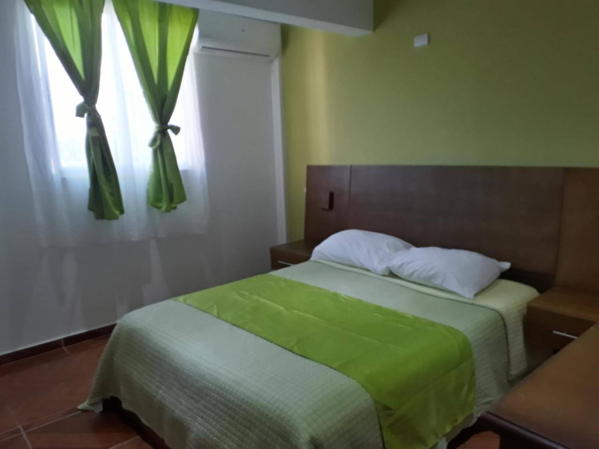Figaro Hotel Samana Exteriör bild